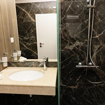 아파트호텔 2 4*