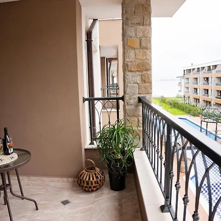 Aparthotel 2