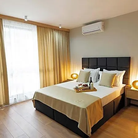 2 Lägenhetshotell 4*