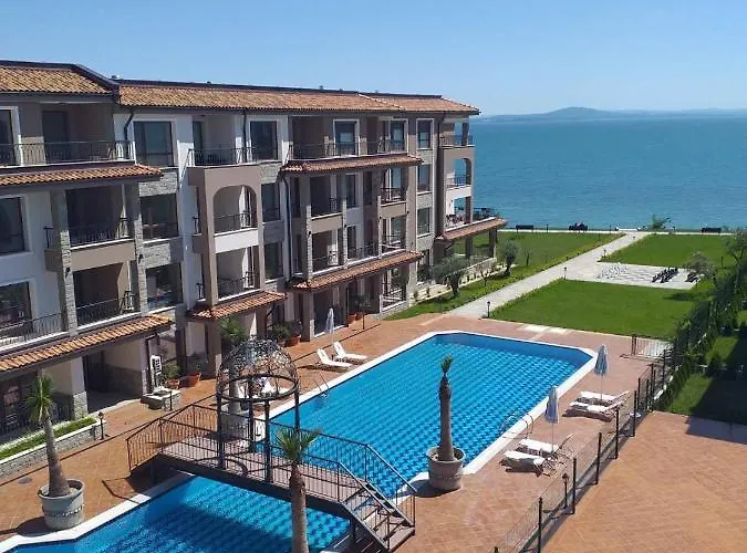 2 Hotel apartamentowy